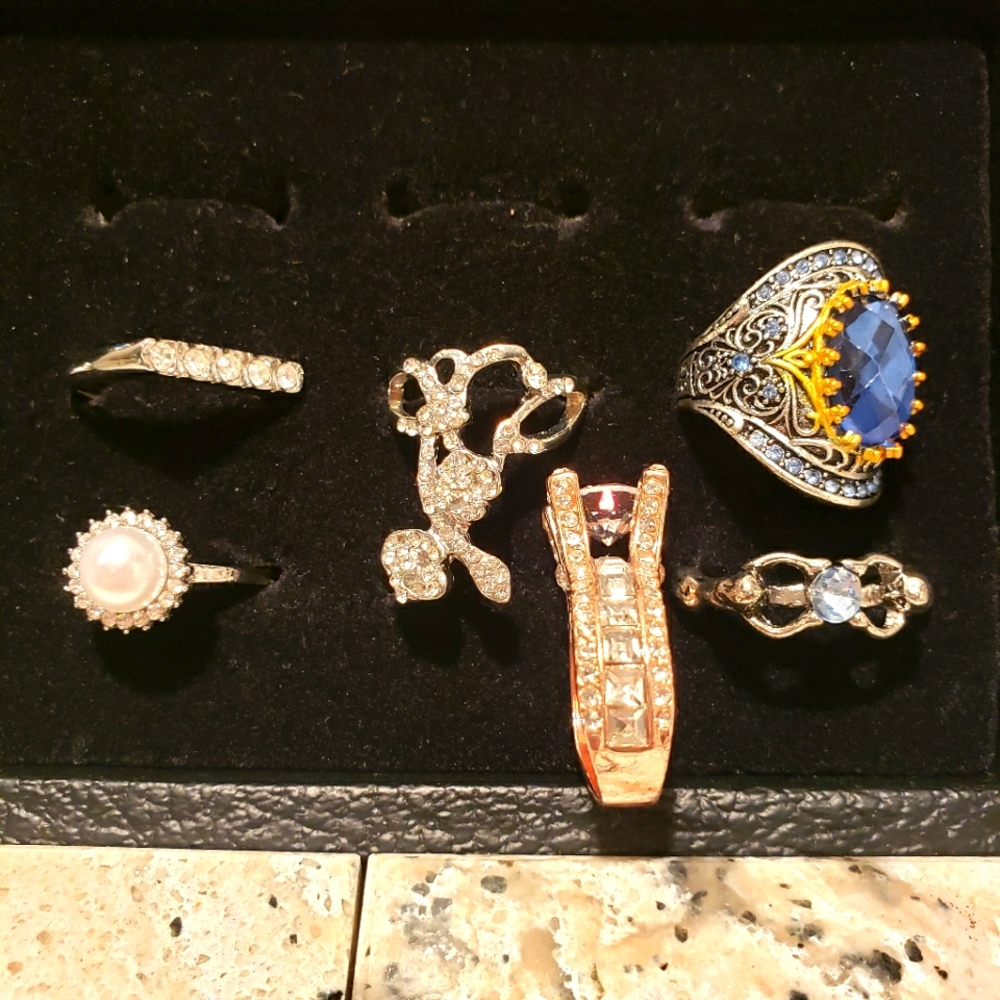 Rings - Picture 2 of 5